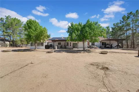 Exterior - 15908 Acoma Rd, Apple Valley, CA 92307 photo 8 of 15