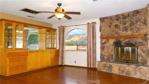 Living - 21390 Tussing Ranch Rd, Apple Valley, CA 92308 photo 1 of 1