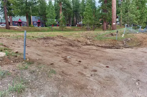 545 Wren Dr, Big Bear Lake, CA 92315