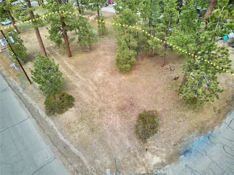 545 Wren Dr, Big Bear Lake, CA 92315