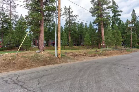 545 Wren Dr, Big Bear Lake, CA 92315