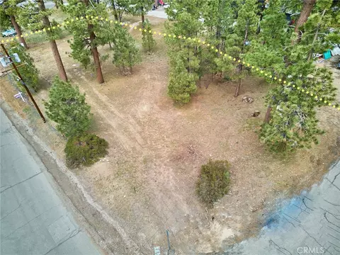 545 Wren Dr, Big Bear Lake, CA 92315