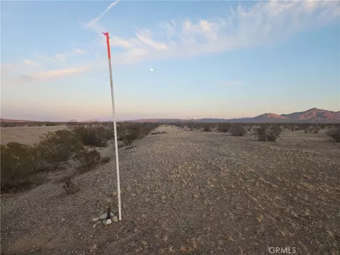 3334 Panamint Trl, Helendale, CA 92342