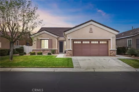 10852 Katepwa St, Apple Valley, CA 92308