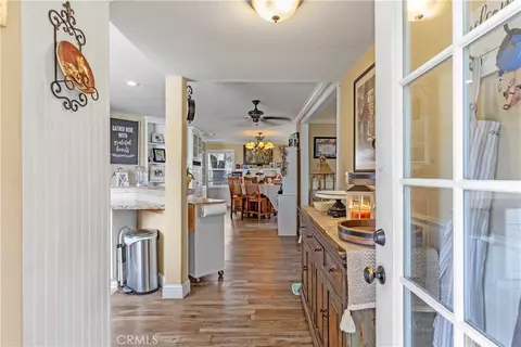 Entry Way - 28841 Delaware Dr, Tehachapi, CA 93561 photo 1 of 5