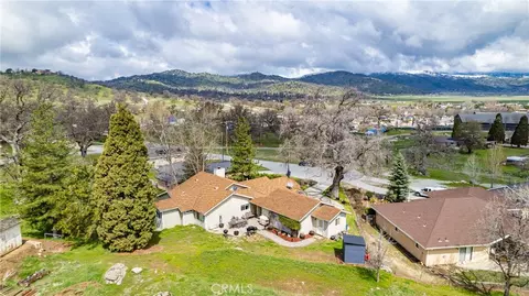View/Area - 28841 Delaware Dr, Tehachapi, CA 93561 photo 1 of 4