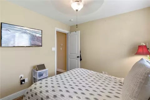 Bedroom - 28841 Delaware Dr, Tehachapi, CA 93561 photo 2 of 2
