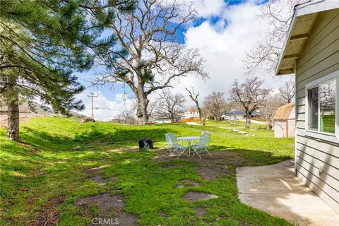 Exterior - 28841 Delaware Dr, Tehachapi, CA 93561 photo 6 of 9
