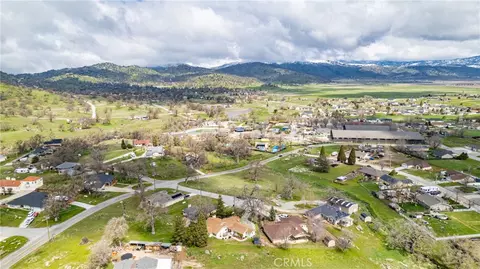 View/Area - 28841 Delaware Dr, Tehachapi, CA 93561 photo 4 of 4