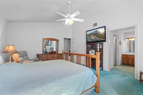 Bedroom - 1585 Linnet, Wrightwood, CA 92397 photo 2 of 5