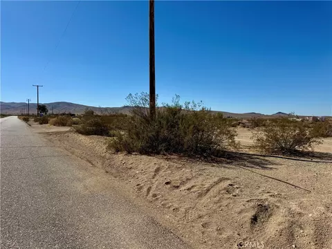 28032 Rodeo, Helendale, CA 92342