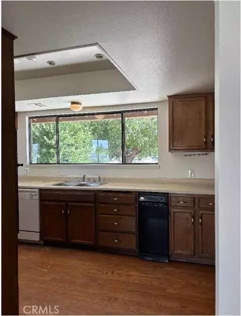11556 3rd, Hesperia, CA 92345 photo 6