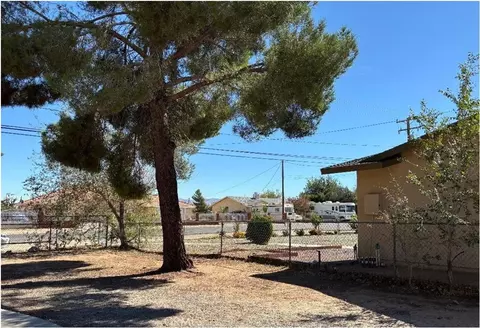11556 3rd, Hesperia, CA 92345 photo 2