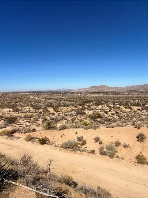 9670 Denrock Rd, Apple Valley, CA 92308