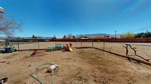 Exterior - 9381 Choiceana, Hesperia, CA 92345 photo 3 of 3