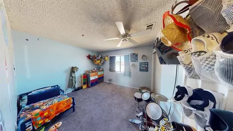 Bedroom - 9381 Choiceana, Hesperia, CA 92345 photo 2 of 2