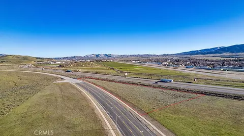 8 Challenger, Tehachapi, CA 93561 photo 6