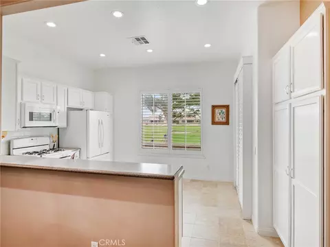 Kitchen - 10364 Lakeshore Dr, Apple Valley, CA 92308 photo 1 of 4