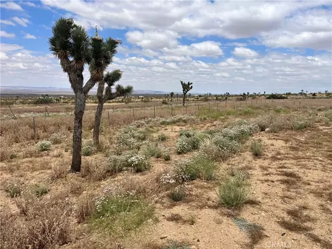 0 Vacvic Bobs Gap Rd175 Ste, Llano, CA 93544