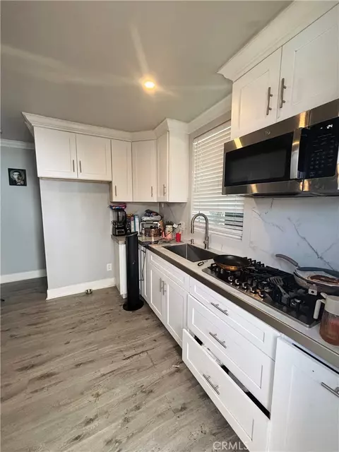 Kitchen - 1503 N Chester, Compton, CA 90221 photo 2 of 2