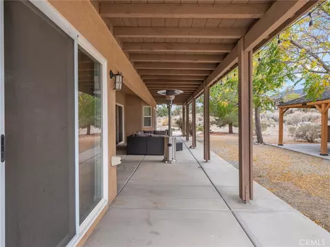 Exterior - 10160 Pineview Rd, Pinon Hills, CA 92372 photo 2 of 11