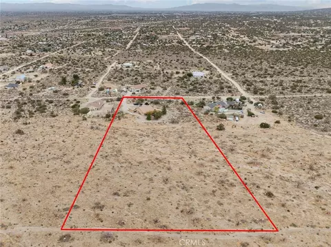 View/Area - 10160 Pineview Rd, Pinon Hills, CA 92372 photo 4 of 6