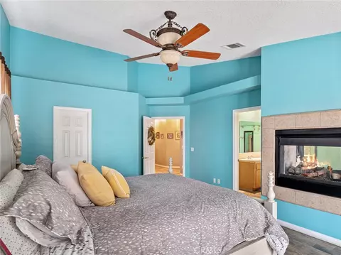 Bedroom - 10160 Pineview Rd, Pinon Hills, CA 92372 photo 8 of 8
