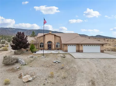 Exterior - 10160 Pineview Rd, Pinon Hills, CA 92372 photo 8 of 11