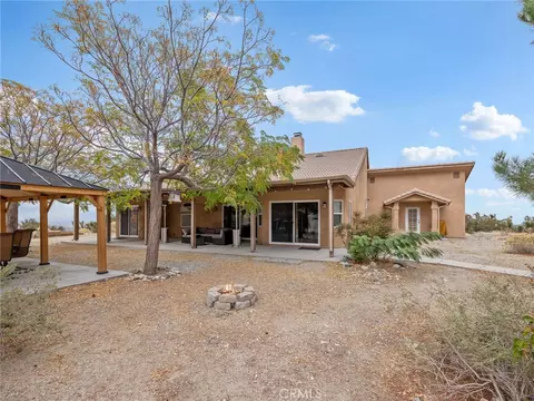 Exterior - 10160 Pineview Rd, Pinon Hills, CA 92372 photo 6 of 11