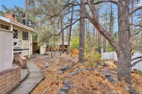 Exterior - 2046 Thrush, Wrightwood, CA 92397 photo 9 of 13