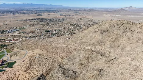 23545 Valley Crst, Apple Valley, CA 92307