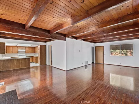 Living - 1725 Linnet, Wrightwood, CA 92397 photo 4 of 9