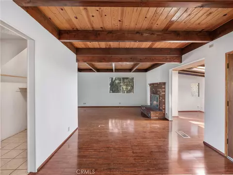 Living - 1725 Linnet, Wrightwood, CA 92397 photo 9 of 9