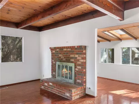 Living - 1725 Linnet, Wrightwood, CA 92397 photo 8 of 9