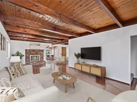 Living - 1725 Linnet, Wrightwood, CA 92397 photo 1 of 9