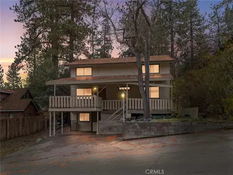 Exterior - 1725 Linnet, Wrightwood, CA 92397 photo 6 of 7