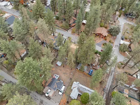 View/Area - 1725 Linnet, Wrightwood, CA 92397 photo 3 of 3