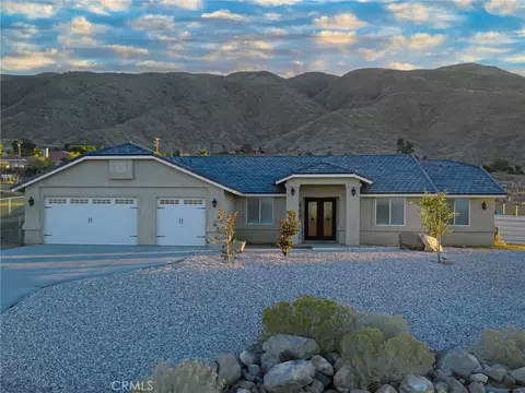 22227 Skyline, Apple Valley, CA 92308