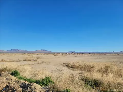 0 Locust, Lucerne Valley, CA 92356 photo 2