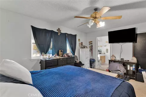 Bedroom - 13167 Olathe Rd, Apple Valley, CA 92308 photo 6 of 7