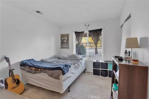 Bedroom - 13167 Olathe Rd, Apple Valley, CA 92308 photo 1 of 7