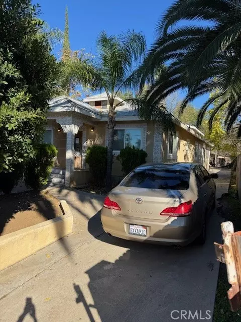 4347 2nd, Riverside, CA 92501 photo 2