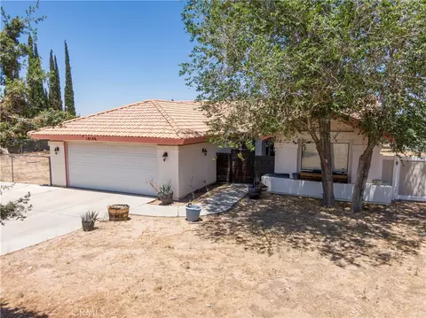 Exterior - 18146 Orange, Hesperia, CA 92345 photo 4 of 11