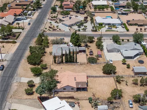 View/Area - 18146 Orange, Hesperia, CA 92345 photo 7 of 9