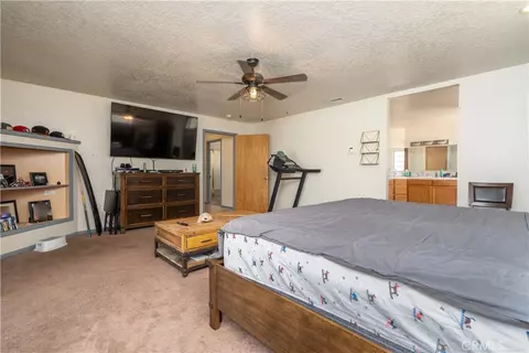 Bedroom - 18146 Orange, Hesperia, CA 92345 photo 6 of 6