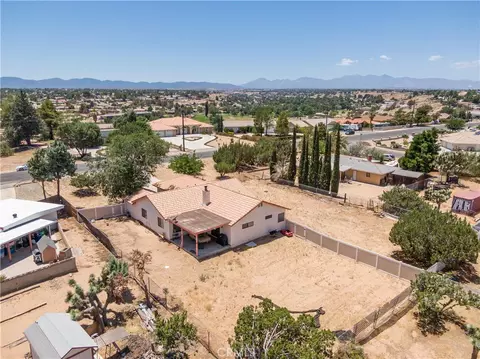 View/Area - 18146 Orange, Hesperia, CA 92345 photo 3 of 9