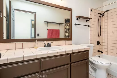 Bath - 18146 Orange, Hesperia, CA 92345 photo 1 of 3