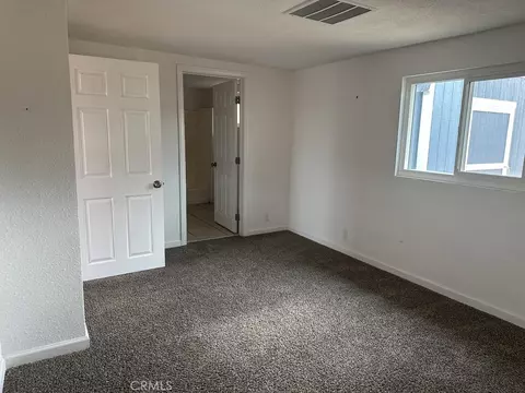 Bedroom - 34929 Cedar Rd, Barstow, CA 92311 photo 3 of 6