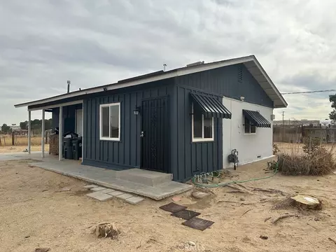 Exterior - 34929 Cedar Rd, Barstow, CA 92311 photo 2 of 3