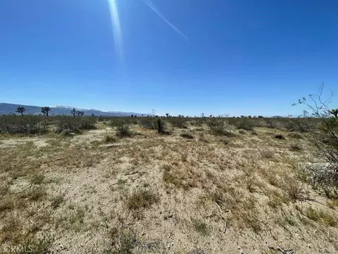 0 Dos Palmas Ave, Pinon Hills, CA 92372